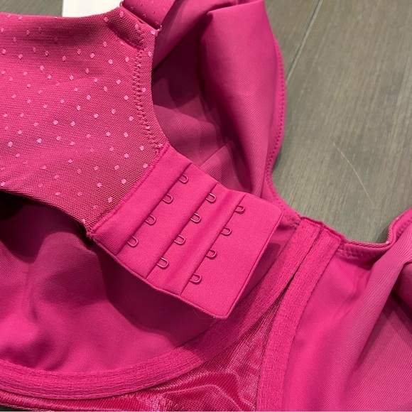 NWT! Wacoal 855403 - Picture 8 of 11